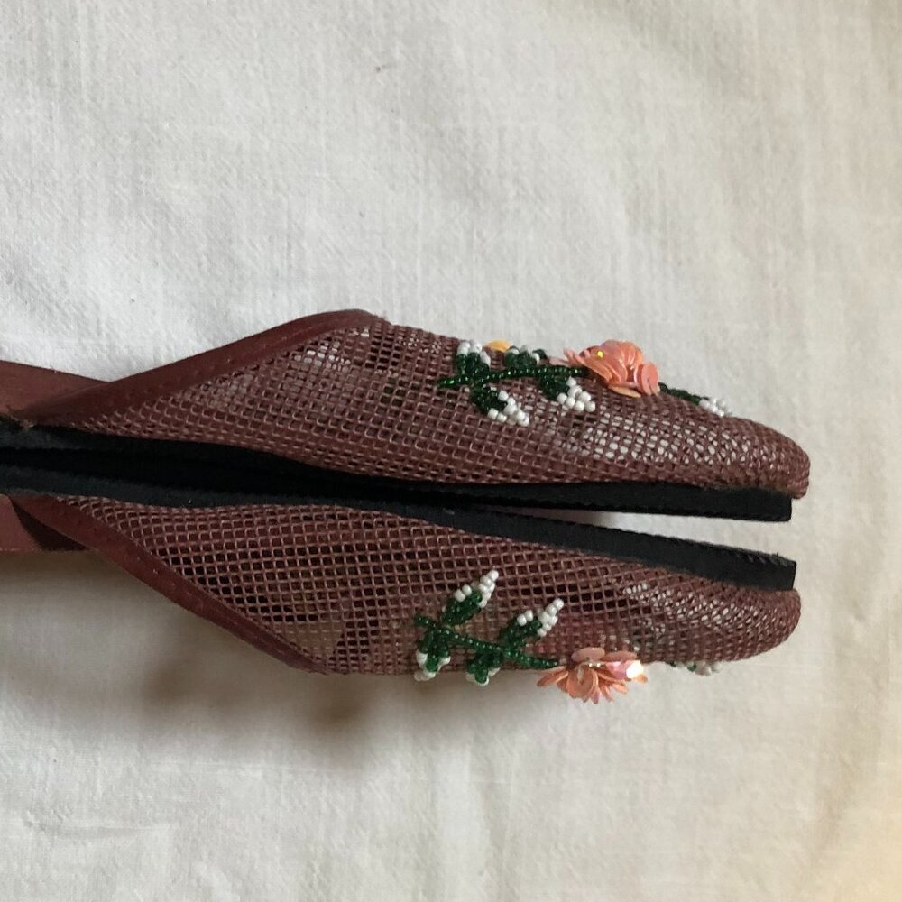 Easy U.S.A. Chinese Slippers with Roses Brown Size 7 NWOT - Picture 5 of 9